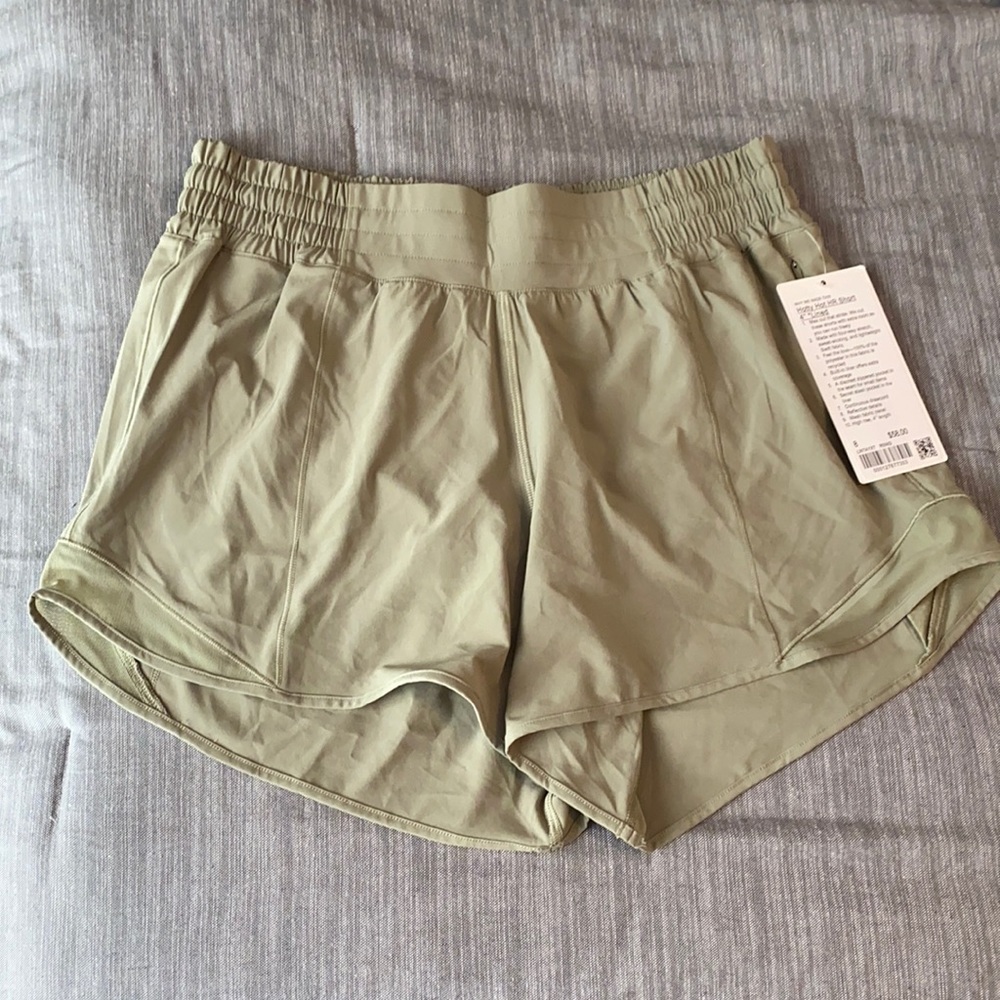 NWT Sz 8 Hotty Hot HR 4” Rosemary Green Lululemon
